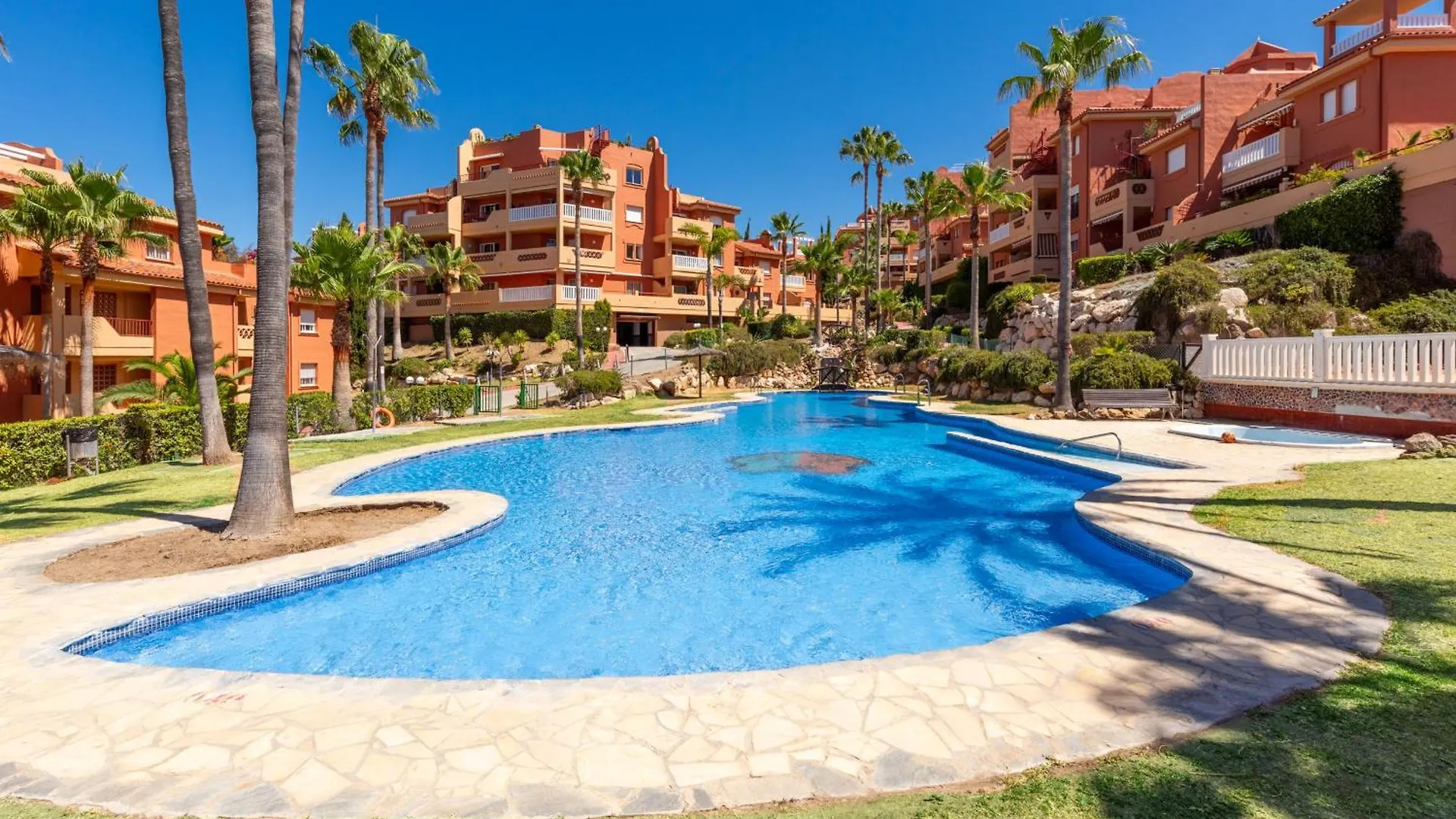 Penthouse Amatista - Sea Views & Sun Terrace In Marbella Lägenhet Spanien