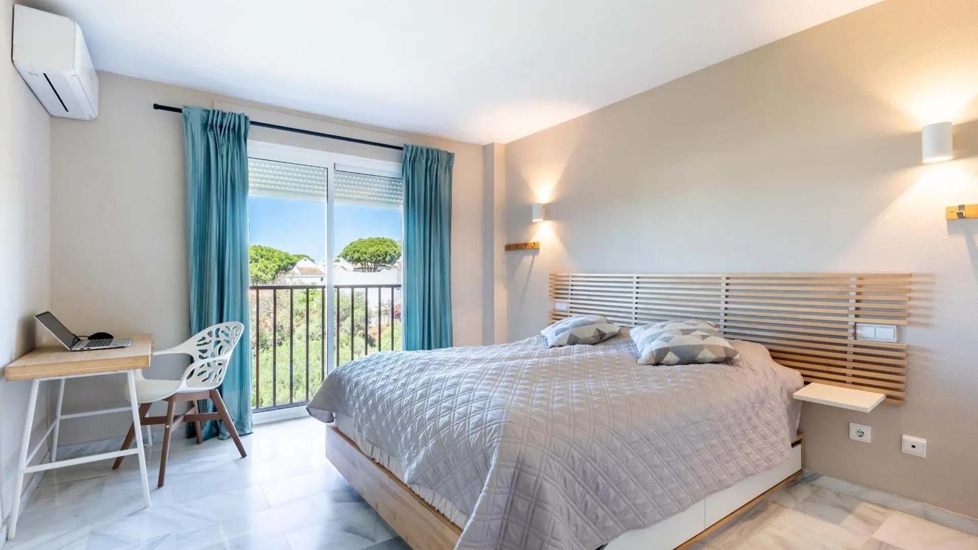 Penthouse Amatista - Sea Views & Sun Terrace In Marbella Lägenhet